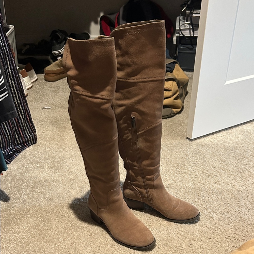 Brown Knee-High Women's Boots